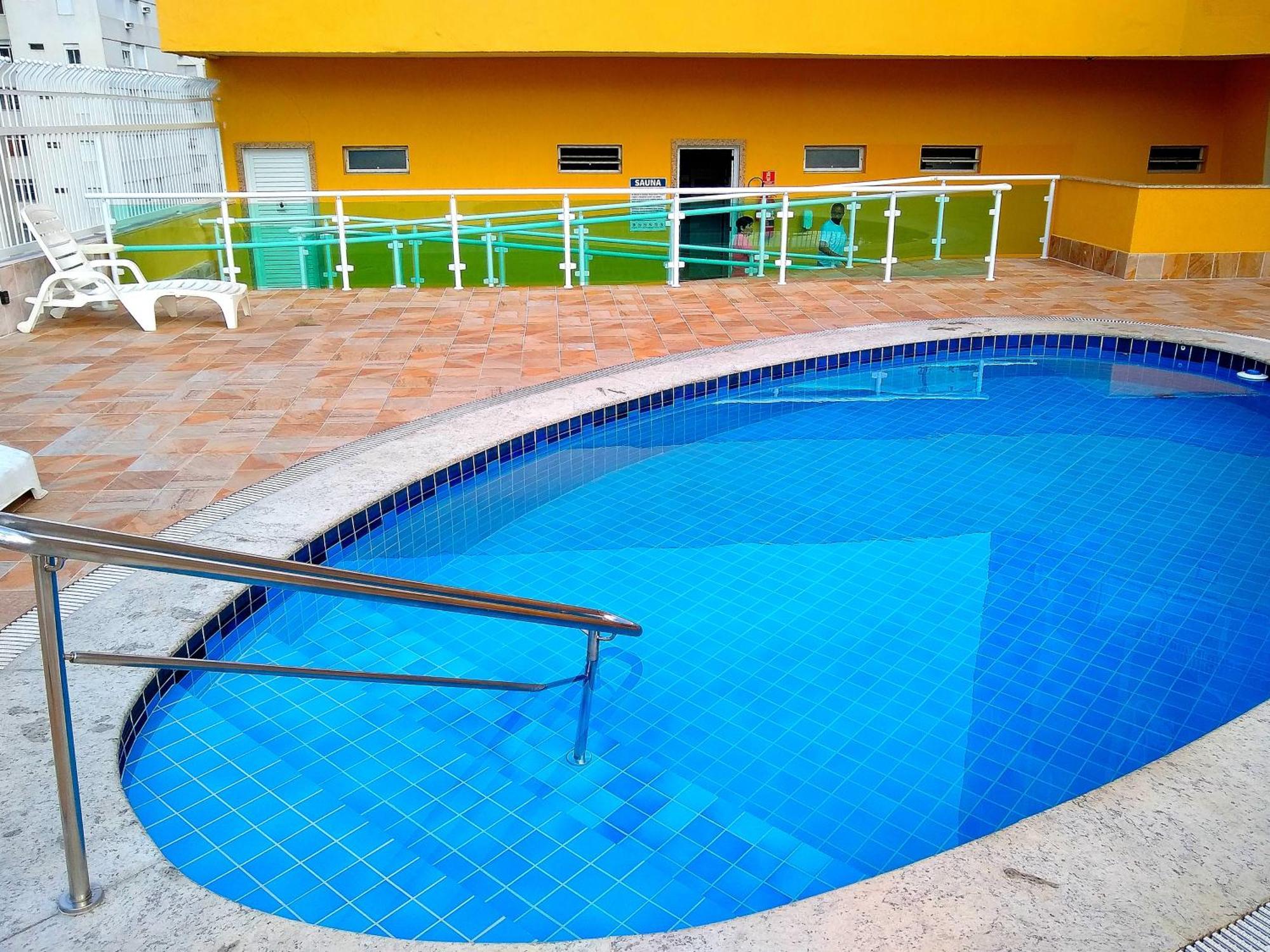 Flat Pitangueiras Boulevard Center *